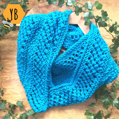 Lacy Snood